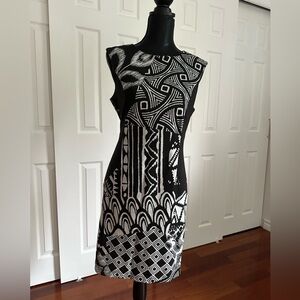 Black and white sleeveless woollen dress. Size M.